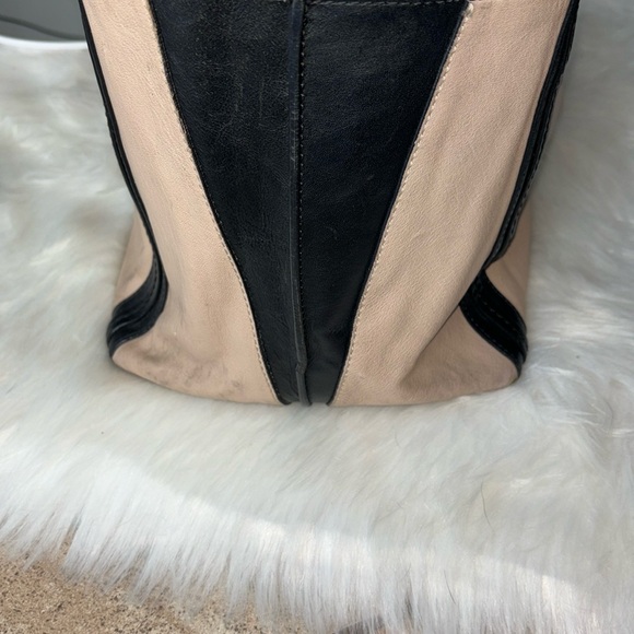 CHLOE TOTE AUTHENTIC - Picture 6 of 16